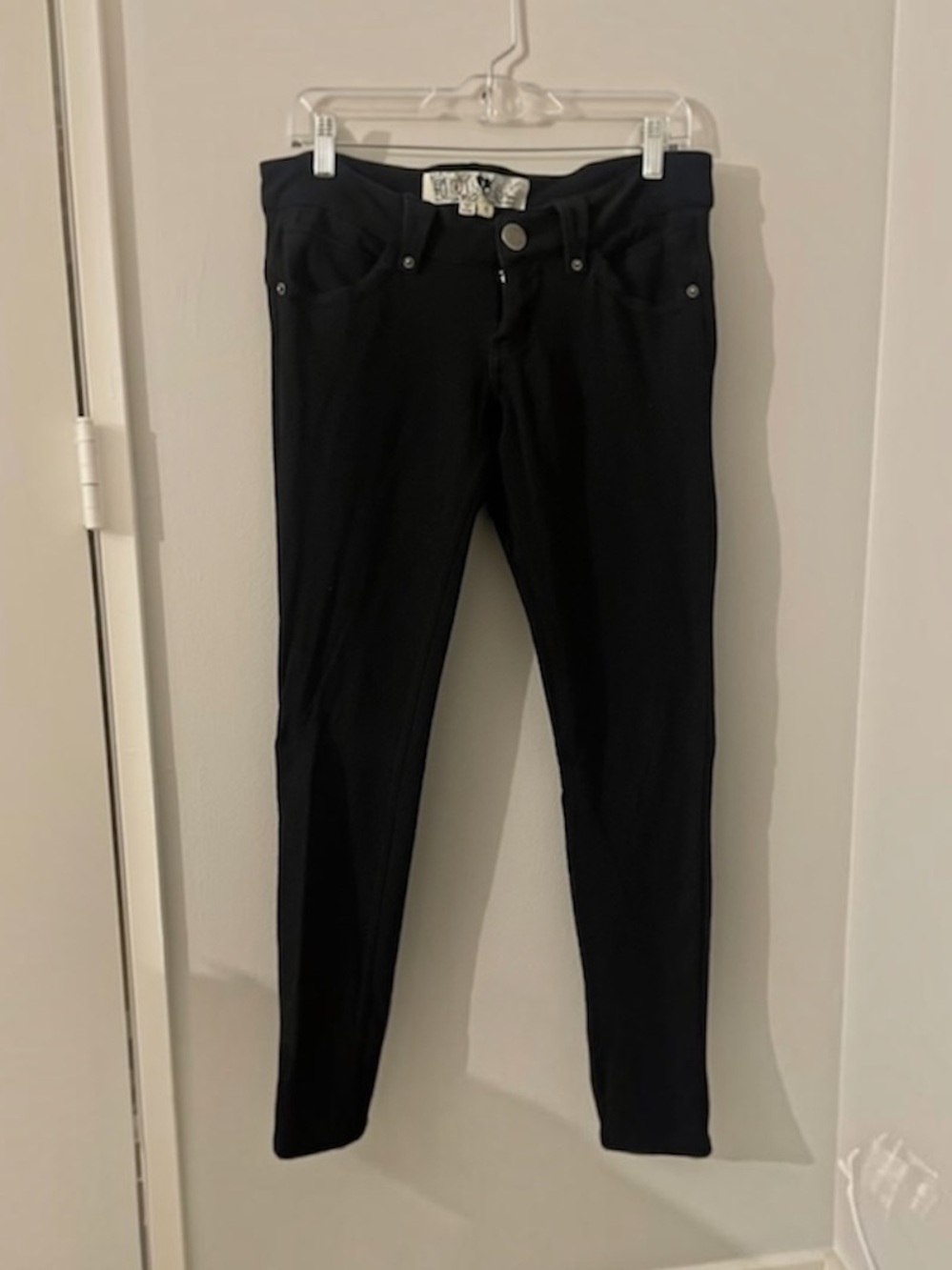 Jolt Ponte Knit Black Skinny Pants - Size Small